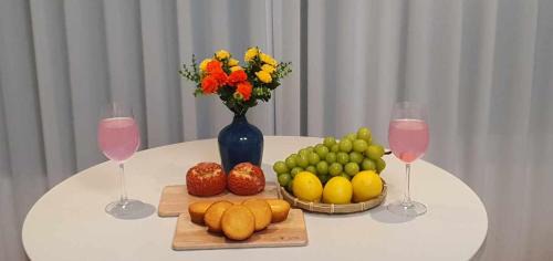 Sindaebangil-tong Apartment | Jinny House