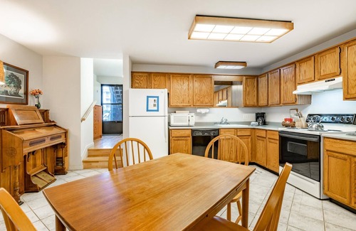 Birch Bay Condo | JL 611: Greenbelt 2 Bedroom Condo, walks on the beach, and golf!