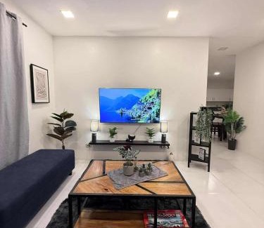 Puerto Princesa City Centre Apartment | Jodies Place Near Airport Cozy Homestay