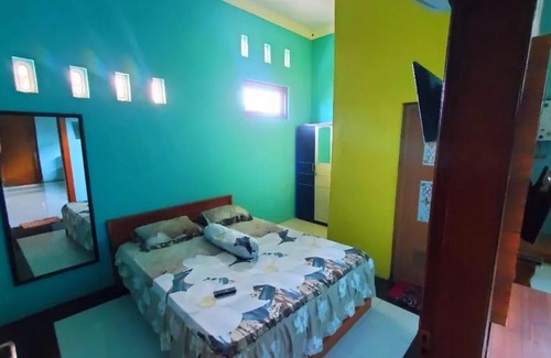 Borobudur House | JOGLO DHEPIS HOMESTAY & RESTO