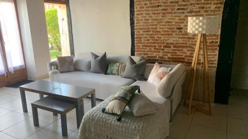 Taix House | Jolie maison avec cheminée, à la campagne