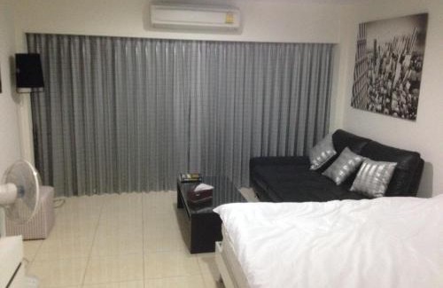 Pratumnak Hill Apartment | Jomtien Resort Pattaya