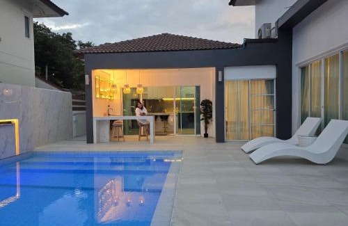San Sai House | JOY Design Modern Pool Villa 15 min to Old Town