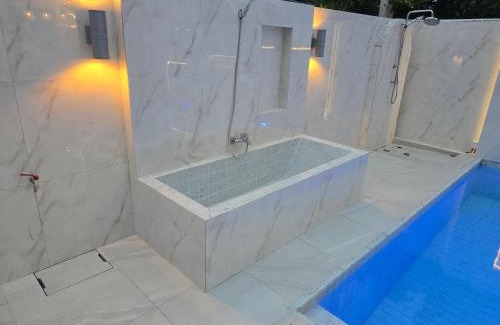 San Sai House | JOY Design Modern Pool Villa 15 min to Old Town