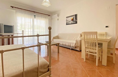 Sarande Apartment | Joy Home