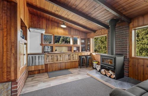 Judbury House | Judbury Bush Retreat, Huon Valley TAS