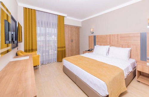 Marmaris City Center Resort | Julian Club Hotel - All Inclusive