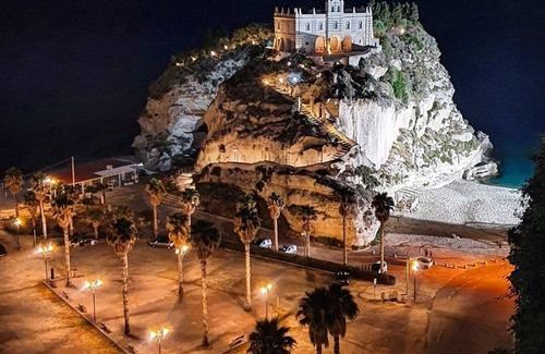 Zambrone House | Juliet's House