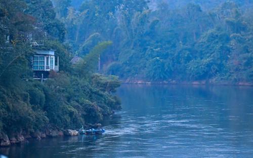 Sai Yok House | Jung Ja Hut