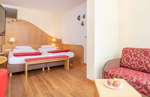 Bad Kleinkirchheim House | Junior suite Edelstein Granat - The Kirchheimerhof - Superior Refugium