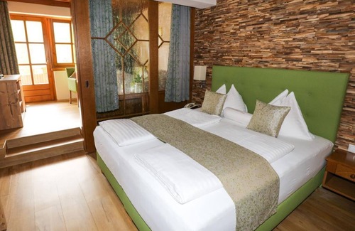 Untertschern House | Junior Suite Maibrunn - Hotel Kolmhof