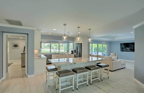 Tequesta House | Jupiter Home w/Private Pool & Putting Green!