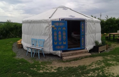 Krasova Apartment | Jurta na zvířecí farmě