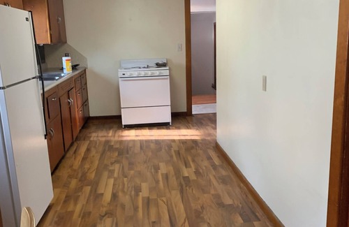 Marinette Apartment | Just in Time for the NFL Draft! We will Uber drive you to and from Lambeau !