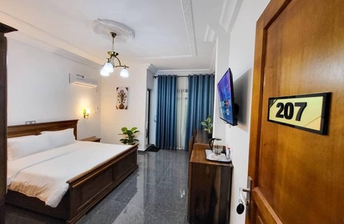 Douala Hotel | Justina Guest House Hotel