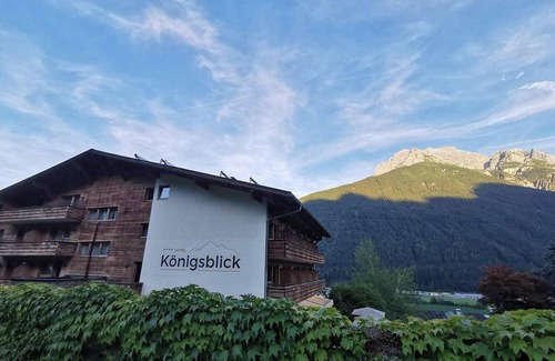 Medraz House | Königsblick Panorama Deluxe 128 - Hotel Königsblick by keyone