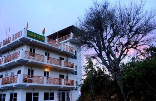 Lansdowne Hotel | Kafal Gates