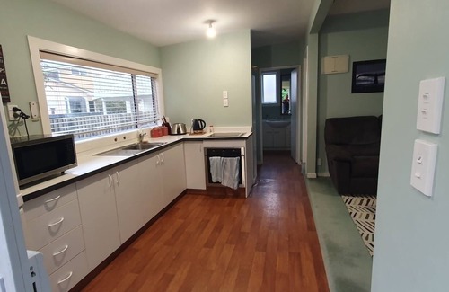 South Bay House | Kaikoura's lovely South Bays Cottage