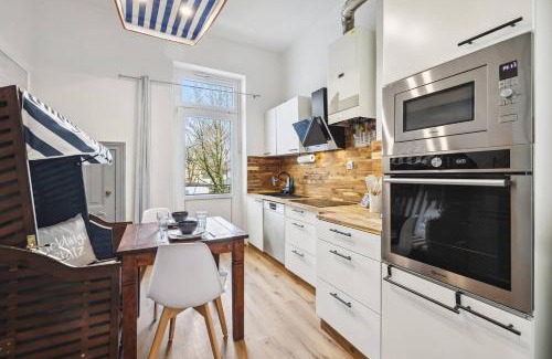 Heppens Apartment | Kaiser-Wilhelm-Lodge Apartment mit 90m2