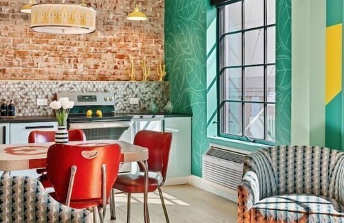 Golden Triangle Apartment | Kaitlin Ziesmer Art Suite 207