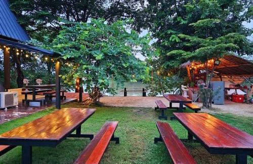 Ratchaburi House | Kaitoon's River House