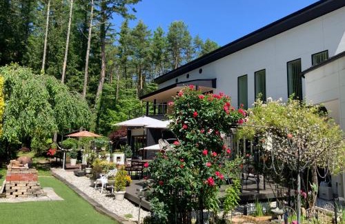 Fujikawaguchiko Bed & Breakfast | Kakureyado Fujikawaguchiko