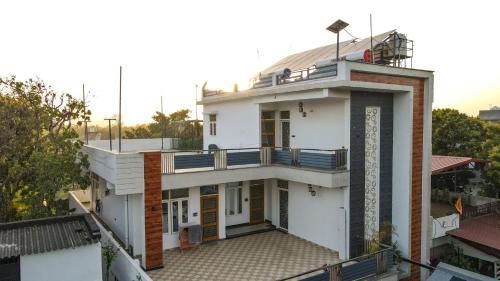 Bullawala House | KamalKunj