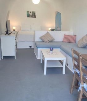 Aroniadika Apartment | Kamaraki Grande Aroniadika