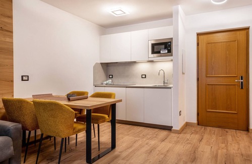 Campitello di Fassa Apartment | Kamerloy Apartments - F with Mountain View, Wi-Fi, Balcony and Garden