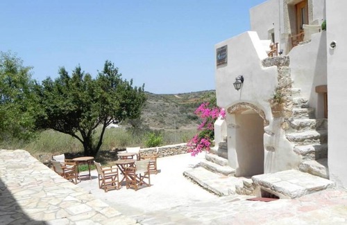 Milopotamos Apartment | Kapetan Manwlis