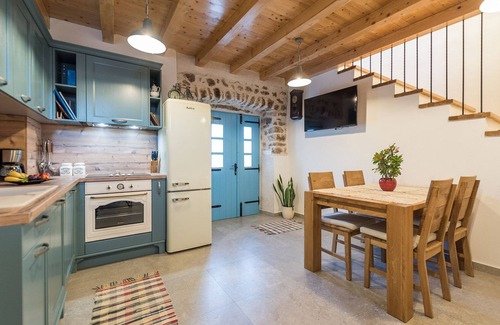 Nevidane House | Kapovic, Mrljane, Croatia