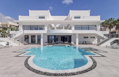 San Eugenio Villa | KARAT Villa Presidencial
