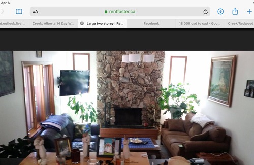 Redwood Meadows House | KarMik Sport Health & Wellness Retreat in King Redwood Suite