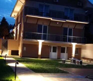 Zalakaros Apartment | Karos Bianco Apartmanház