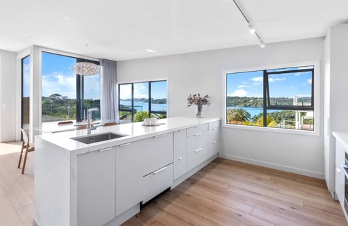 Oneroa House | KARU HOUSE | Coast & Country |