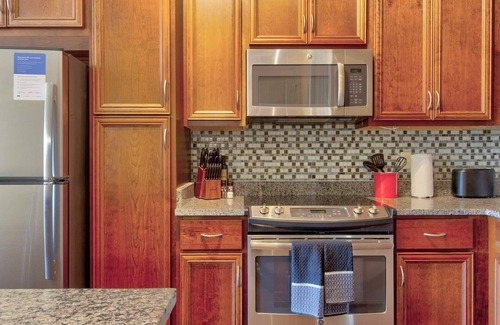 Central West End Apartment | Kasa | Cozy 1 BD + Self Check-In | St. Louis