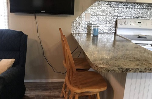 Scranton House | Kat’s Get-a-Way at 1601 Thompson Bay Loop on Lake Dardanelle In Scranton, AR