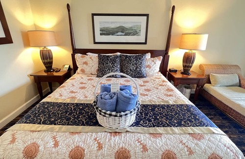 Hanamaulu Resort | Kauai Beach Resort, Top Floor, Pool View
