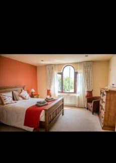 Killarney Apartment | Kayden House -1