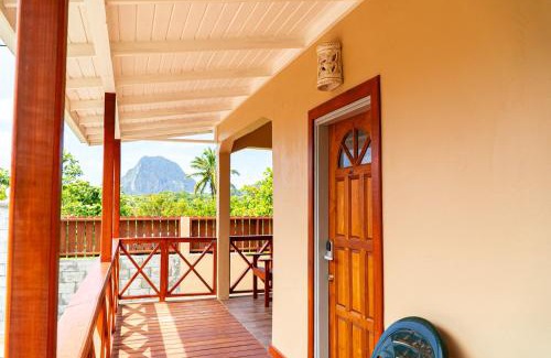 Choiseul House | Kaye Devo Villa - Sixt Car Rental Partner