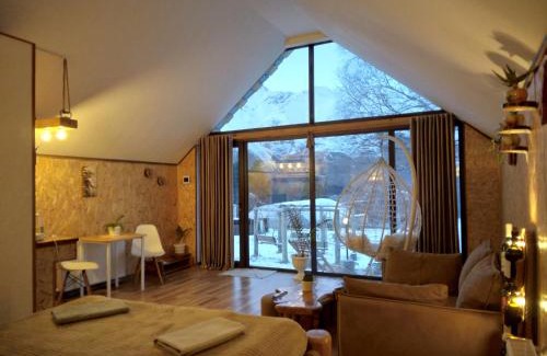 Kazbegi House | Kazbegi cottages qabarjina