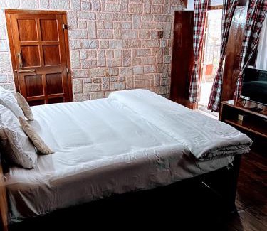 Shillong House | KEN & TWILL