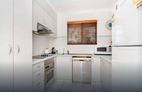 Byron Bay Apartment | Kendall Beach Apartments 5 - Belongil Beach