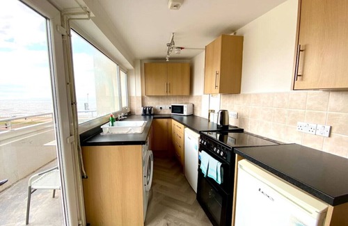 South Shore Apartment | Kennedy House 1Bed Sea View with Balcony 3fl