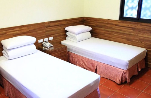 Big Beach Hotel | Kenting Youth Activity Center
