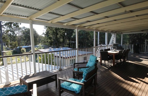 Brisbane Waterfront House | Kiarabilli - 2 storey house great for two families