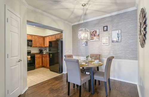 North Scottsdale Condo | Kick Back w/King Bed and Mountain & Pool Views