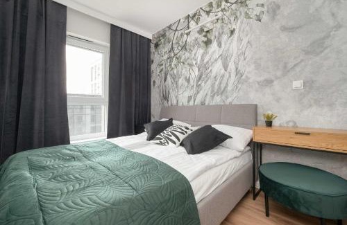 Lodz Apartment | Kilińskiego Prestigious Apartment with Parking by Renters Prestige