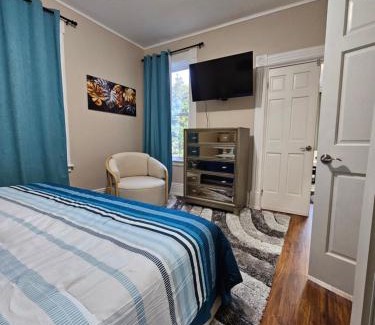 Peterborough Apartment | King Comfort Retreat