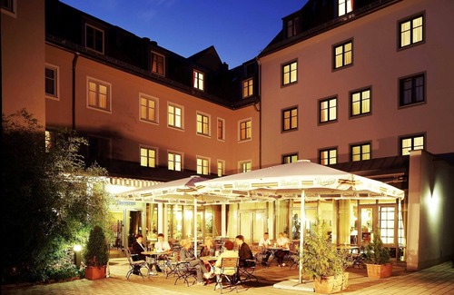 Lutherstadt Wittenberg House | King-size bed family room - Best Western soibelmanns Wittenberg